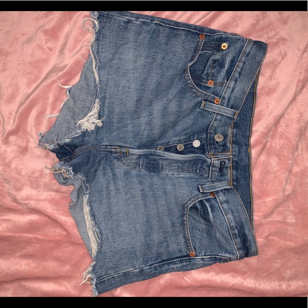 Levi’s high waisted shorts